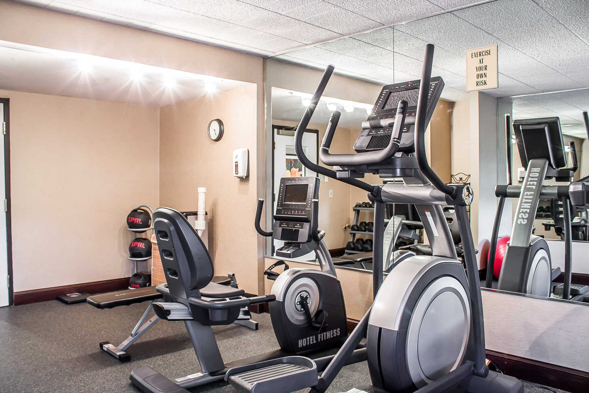 Holiday Inn Express Pittston - Scranton Airport By Ihg Удобства фото